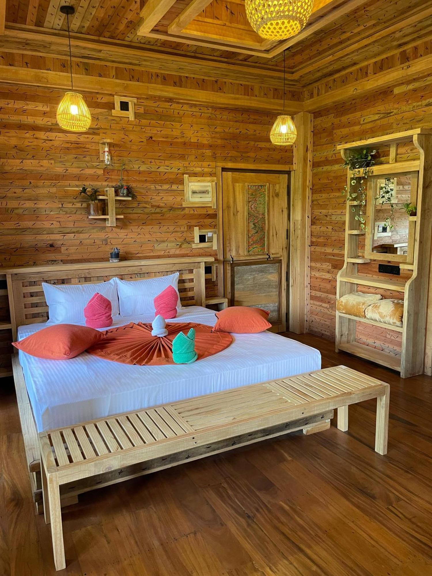 Winwood Ella Hotel Ngoại thất bức ảnh